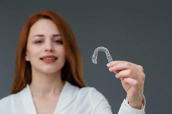 Ways That Clear Aligners Differ From Traditional Aligners